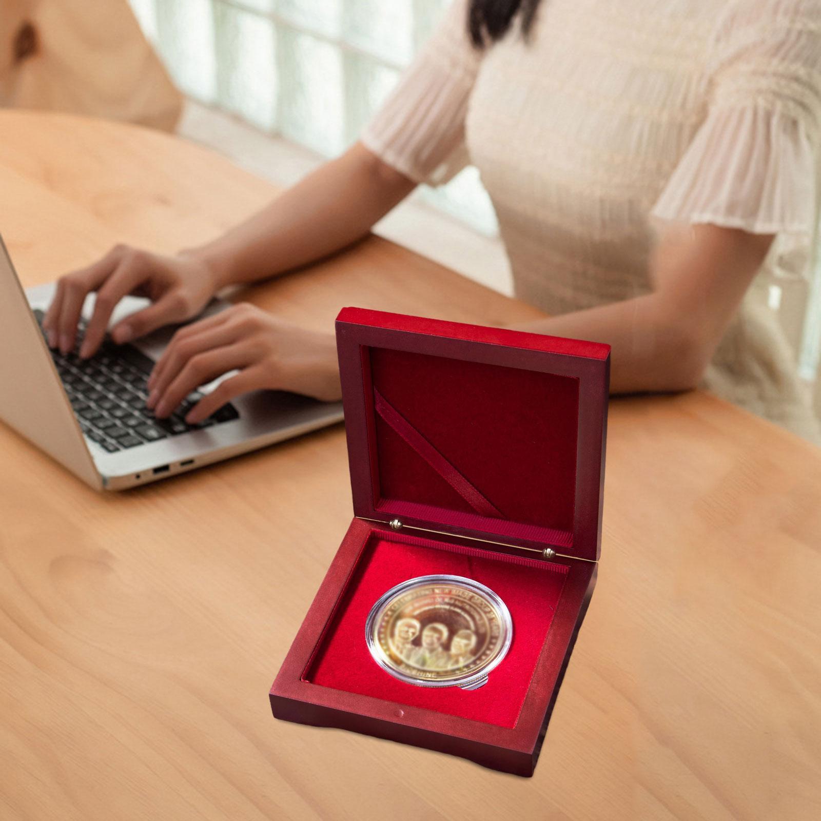Collectors Coins Jewelry & Watches Of Smithtown Photos - Display Case Box,Wooden Display Stand Ornament,Medal