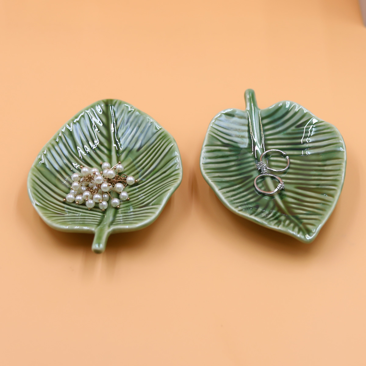 1Pcs Leaf-Shaped Jewelry Organ - огляд і ціна Hoop Earrings