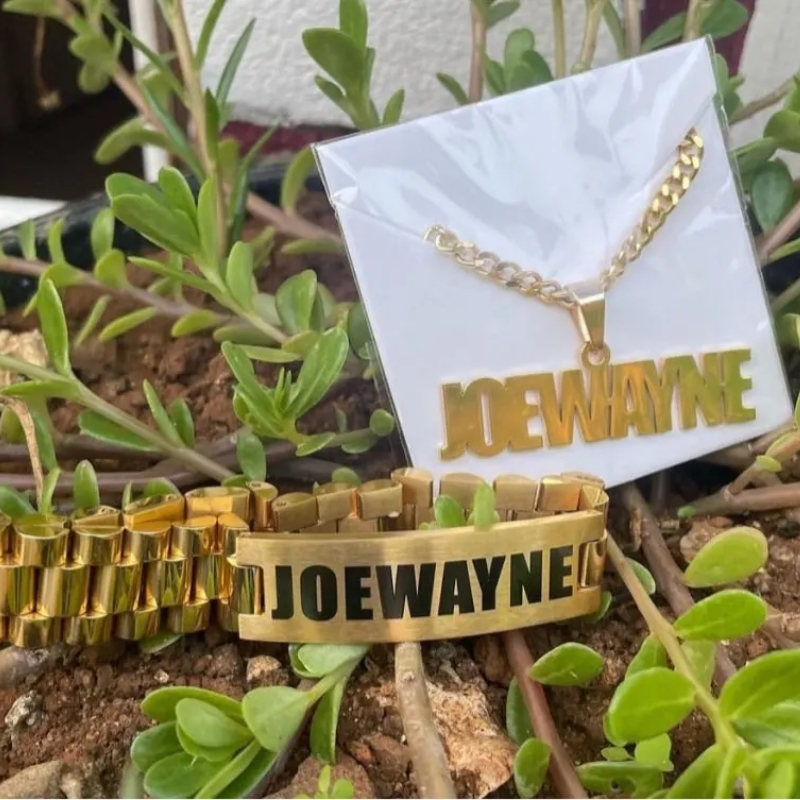 Custom Men Name Necklace Big B - огляд і ціна Engraved Name Necklace