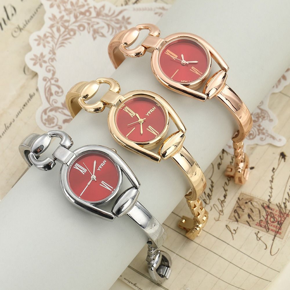 Vintage Round Bracelet Watch E - огляд і ціна Jewelry Watches Vintage